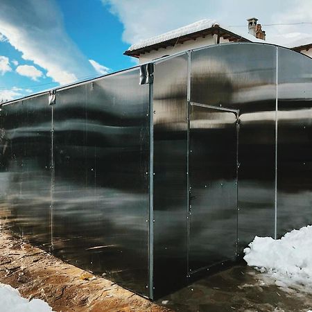 Карамановите Къщи Aprilți Exterior foto