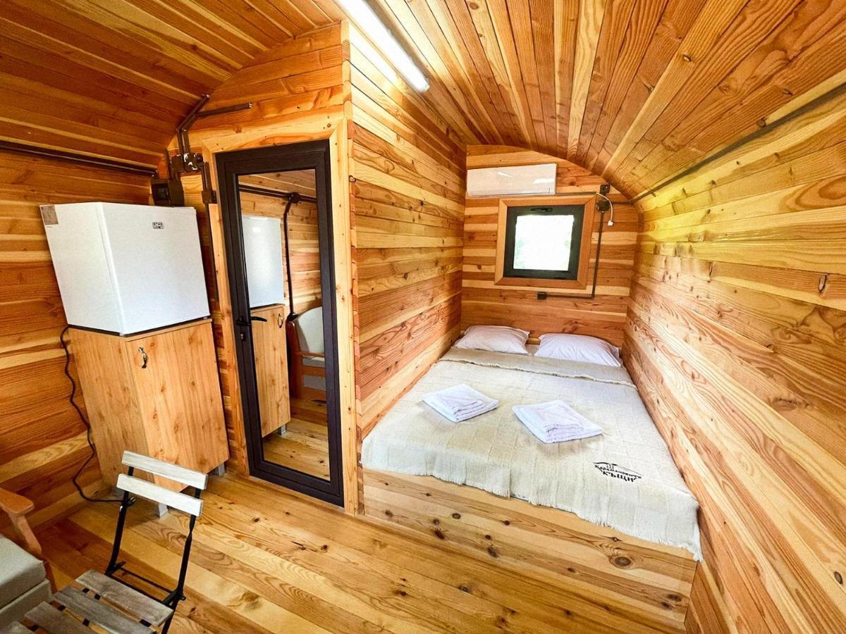 Карамановите Къщи Aprilți Exterior foto