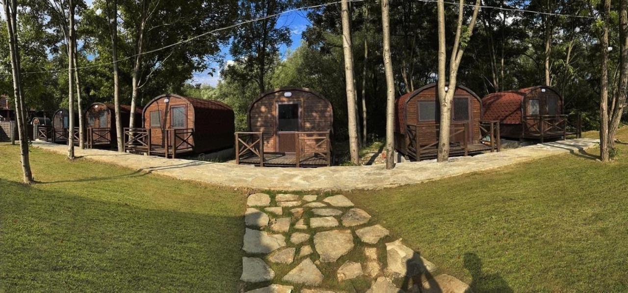 Карамановите Къщи Aprilți Exterior foto