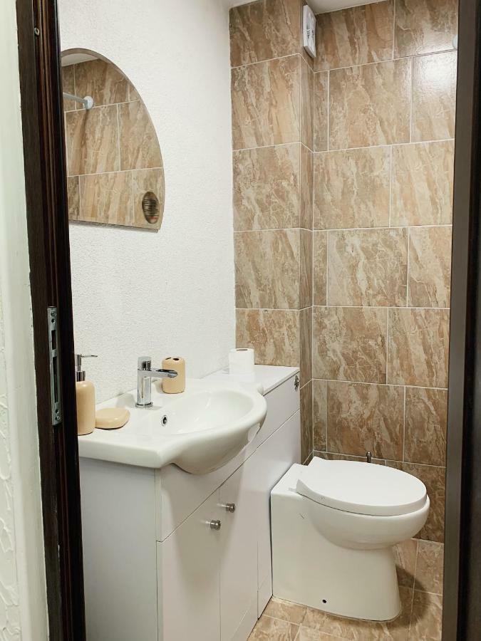 Карамановите Къщи Aprilți Exterior foto