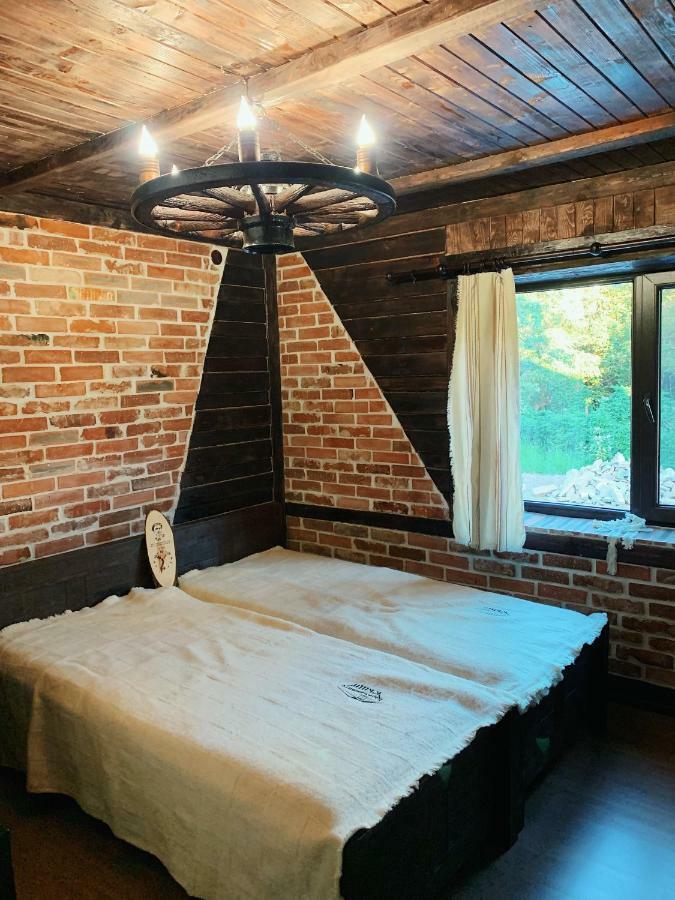 Карамановите Къщи Aprilți Exterior foto