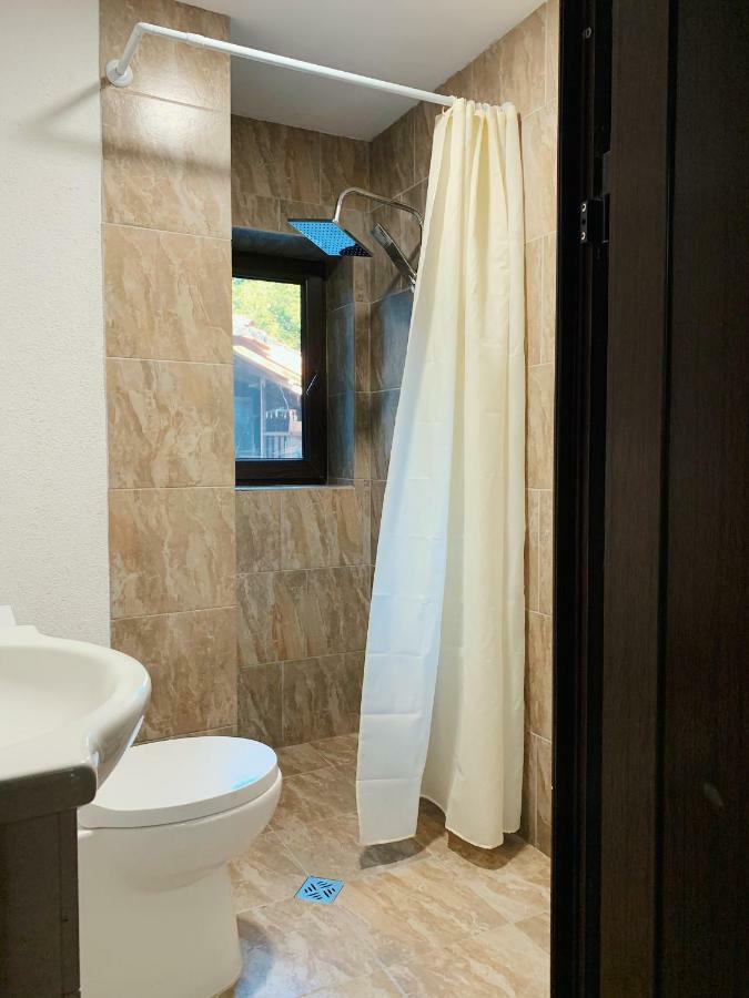 Карамановите Къщи Aprilți Exterior foto